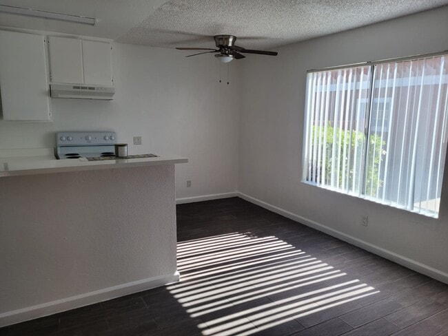 Photo - 38572 10th Pl E Unit 04