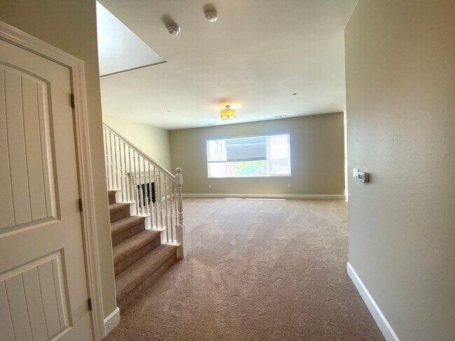 Photo - Dublin Ranch Two Story, 4 Bed & Loft, 3 Bath, great views and close to Top Rated Schools includin...