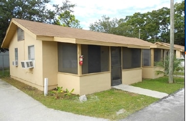 Photo - 2595 50th Ave N