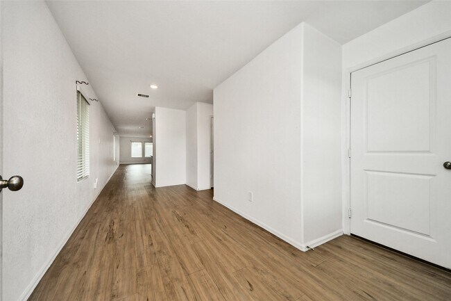 Photo - 18915 Sorento Bay Ln