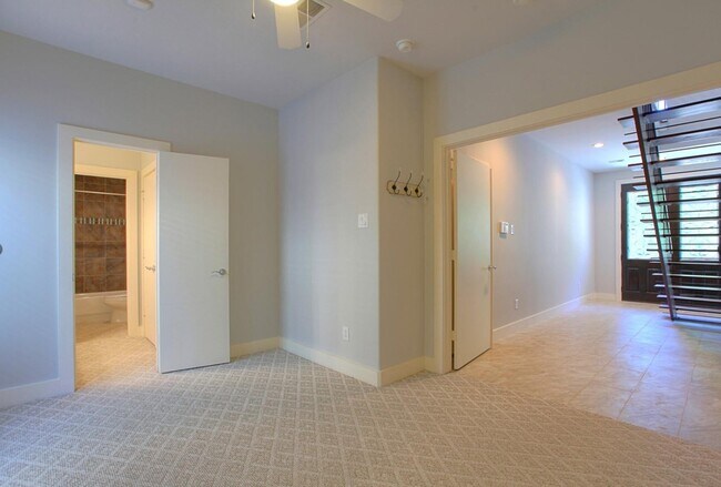 Photo - 1504 Hazel St