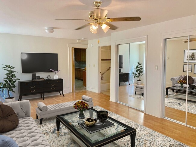 Photo - 2715-2717 West St Apartment Unit 2715