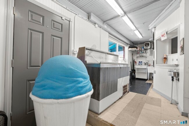 Photo - 712 Madison Ave Unit 1st floor with storefront