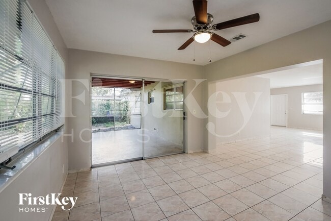 Photo - 621 SW 69th Terrace