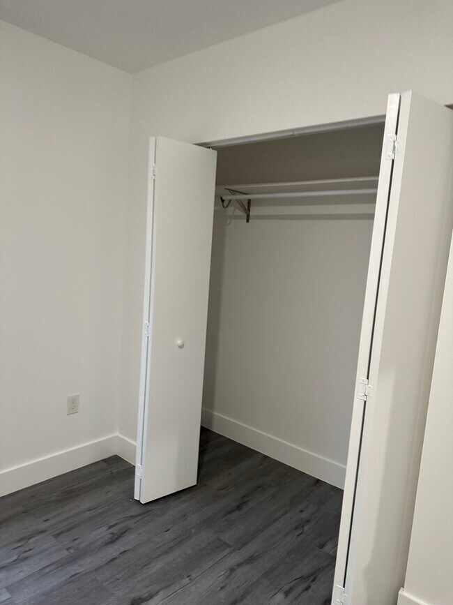 224 NW 57th St