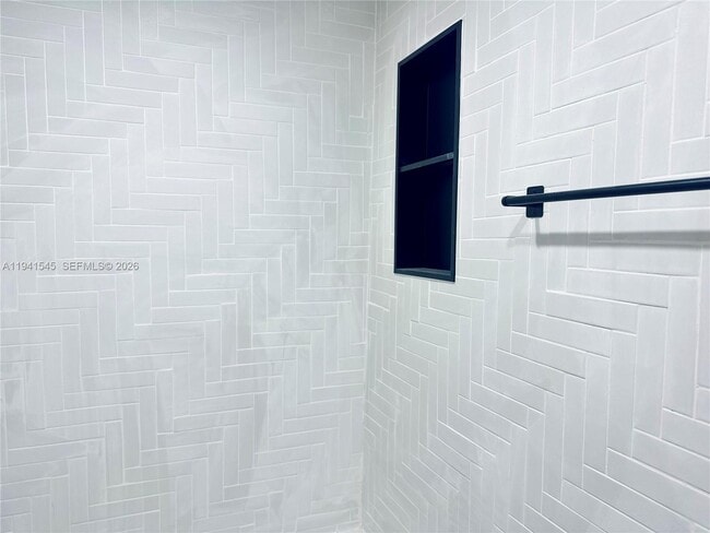 Photo - 1545 NW 8th Ave Unidad 111