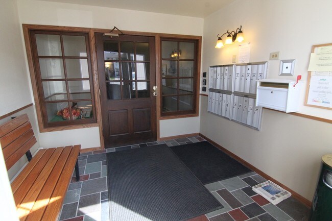 619 Laurel Ct