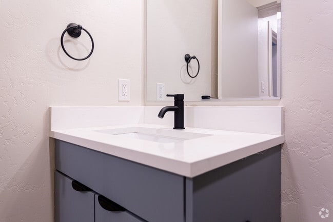 1BR, 1BA - 595 SF - Century at Sugar House