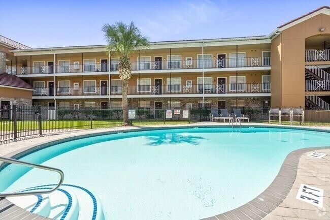 Building Photo - 6259 Westheimer Rd Unit 304 Rental