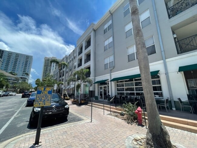 Photo - 700 S Harbour Island Blvd