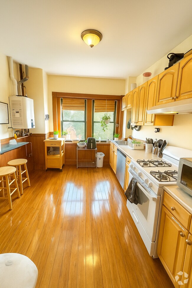 Building Photo - 2020 Massachusetts Ave Unit 6 Rental