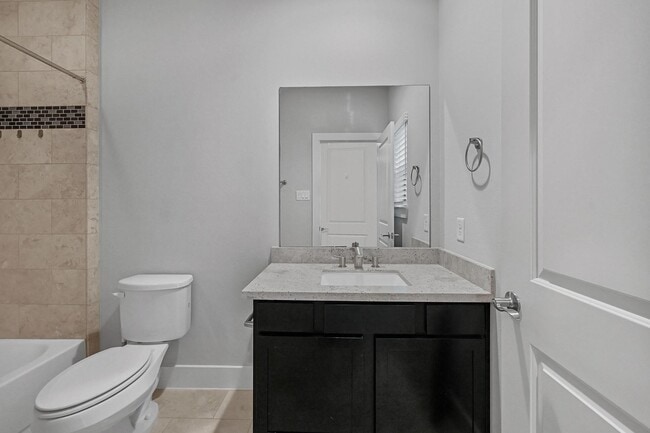 Photo - 3306 McKinney St
