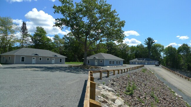 Photo - 684 Pleasant St Unit 2B