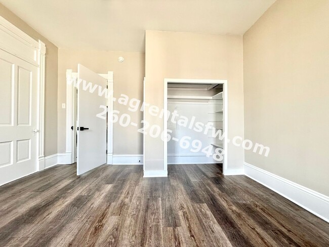 Photo - 615 W 4th St Unit 615 W 4th St