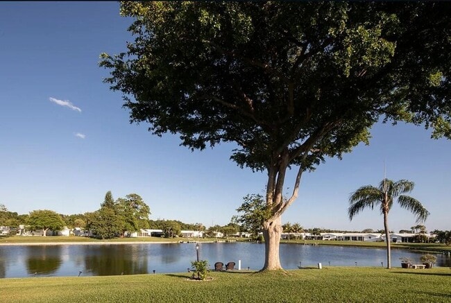 Building Photo - 1915 SW 17th St