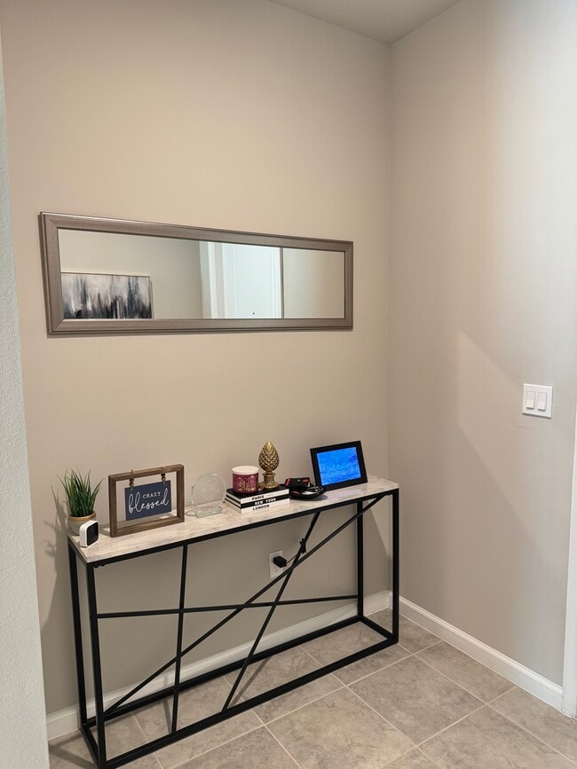 Photo - 5649 Mentmore Dr