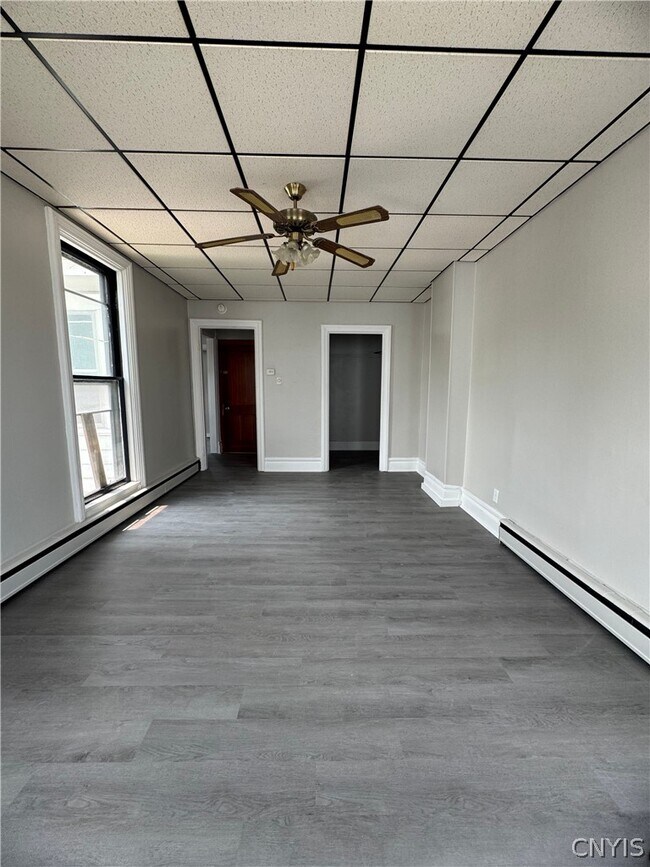 Photo - 141 Church St