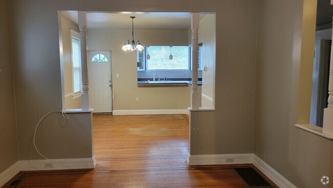 Building Photo - 3311 Moravia Rd Unit Moravia Road Rental