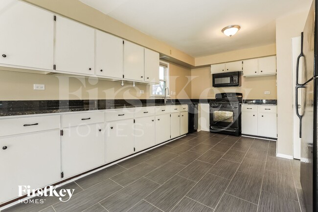 Photo - 87 S 2nd Ave