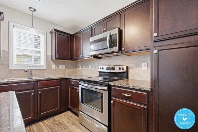 Photo - 2663 Middle Br Bnd
