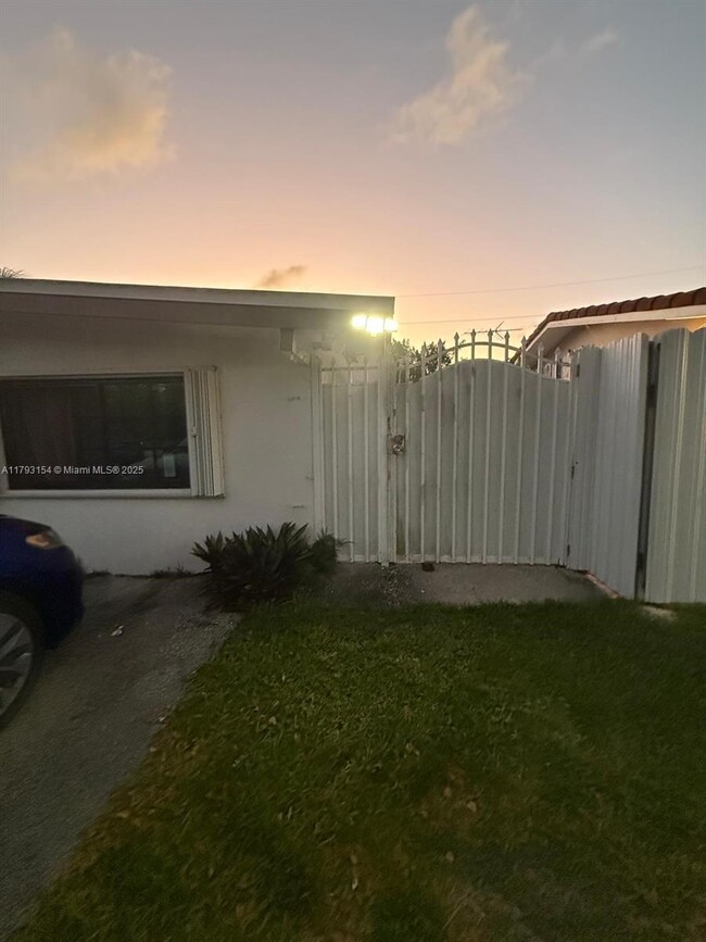 Photo - 18670 Belview Dr Apartment Unit 3