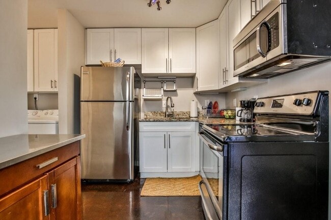 Photo - 455 Atlanta Ave SE