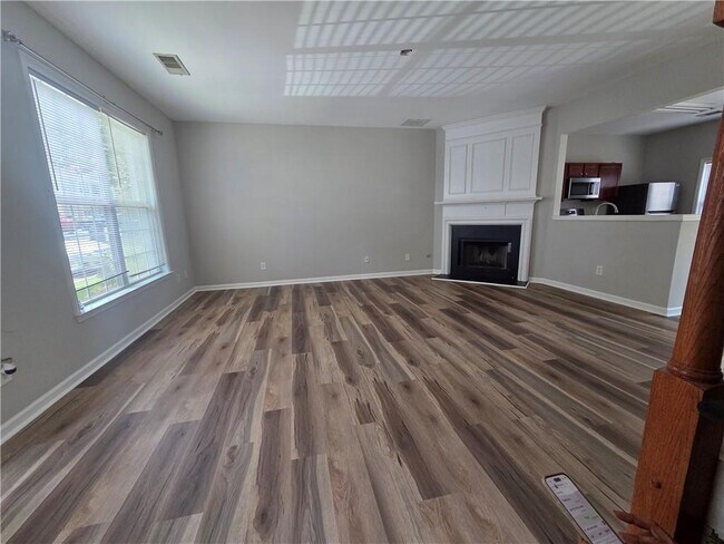 Photo - 955 Prestwyck Ct