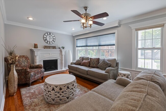 Photo - 927 S Charlotte St