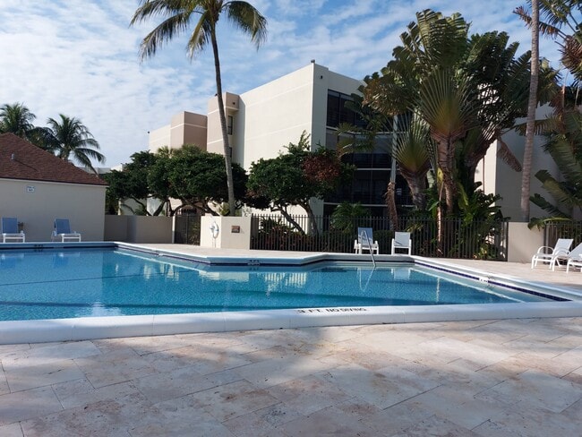 Photo - 5901 Camino del Sol St Unit 403