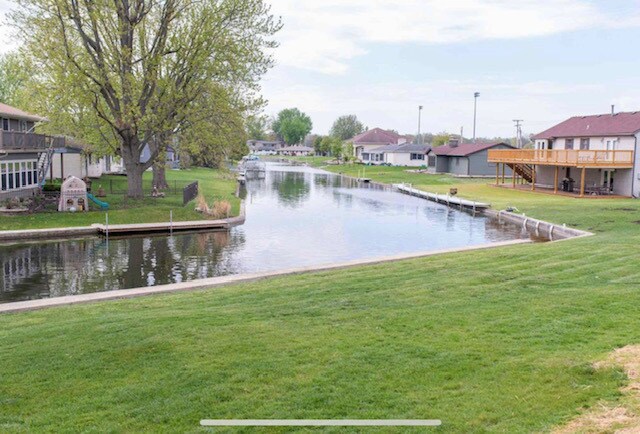 Vista del canal del patio trasero - 39 Little Eagle Dr