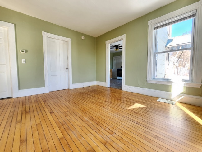 Photo - 72 Pier St Unit 1