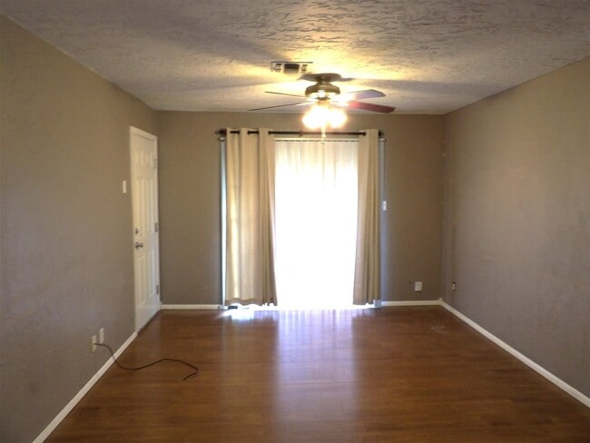 Photo - 407 NW 56th St