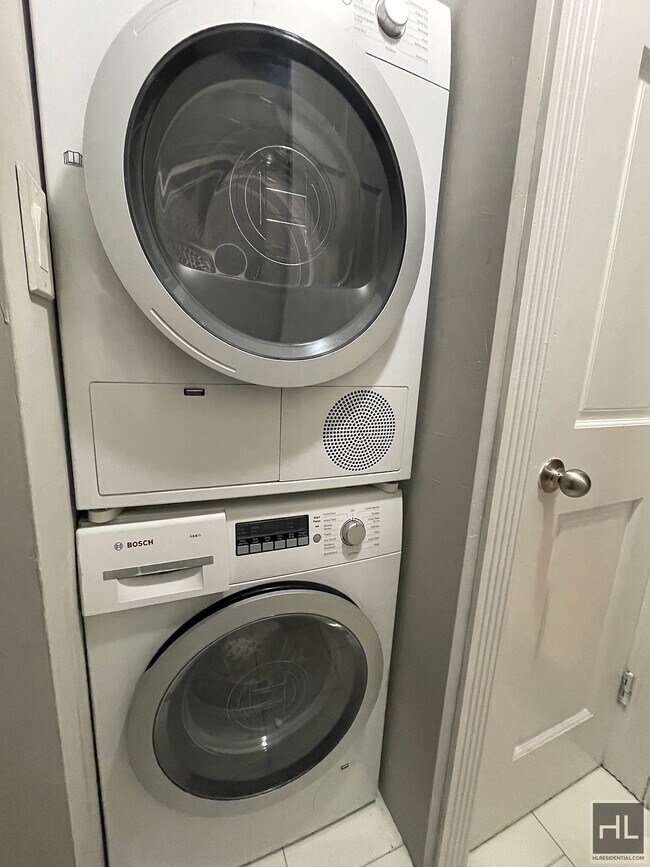 Photo - East 5th Street Unit B4