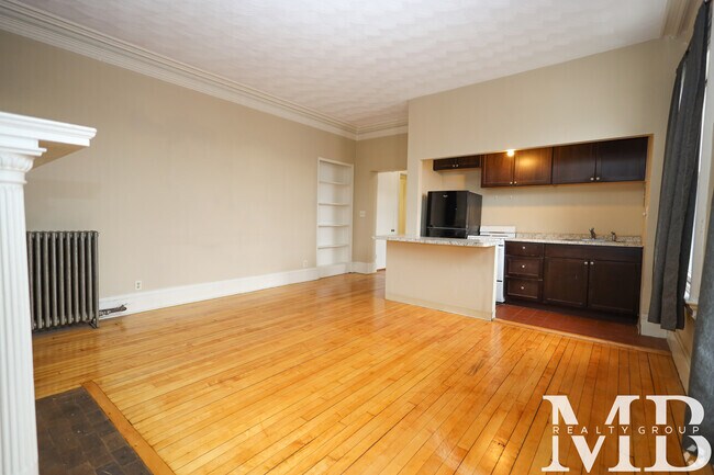Building Photo - 465 Park Unit 14 Rental