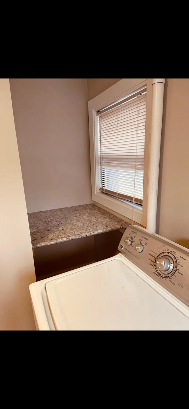 Photo - 702 S Darien St