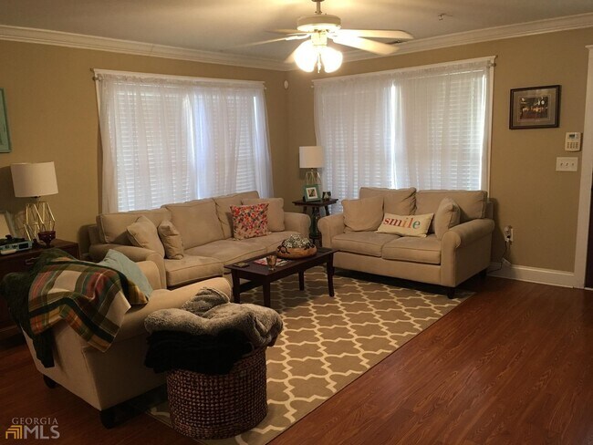 Photo - 490 S Barnett Shoals Rd