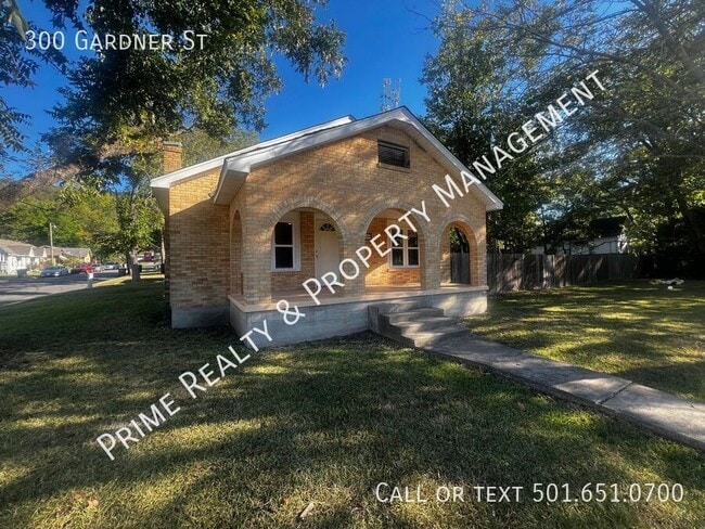 Building Photo - 300 Gardner St