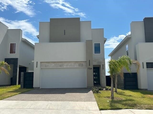 Building Photo - 7524 Cresta Bella St Rental