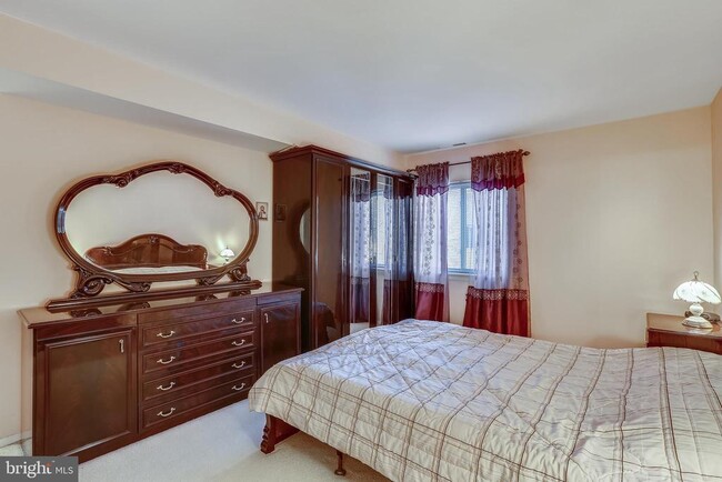 Photo - 18722 Walkers Choice Rd Unit 4