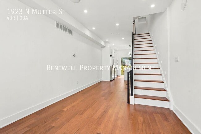 Photo - 1923 Mutter St
