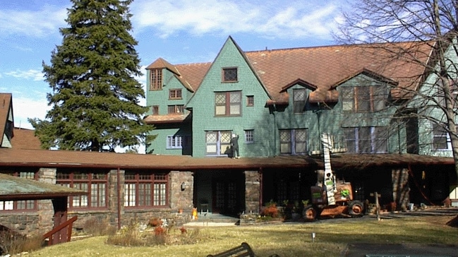Manor Inn - Manor Inn Apartments