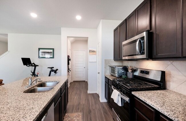 Photo - 4910 Sandstone Wy