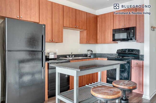 Photo - 3210 Esperanza Crossing Unit SI FL2-ID170