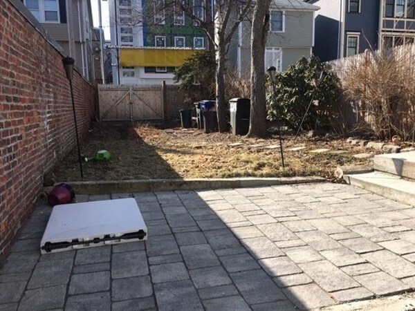 Photo - 223 W 2nd St