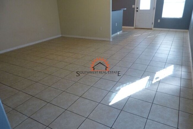 Photo - Spacious- 2 bedroom 2.5 bath 1 car garage apartment