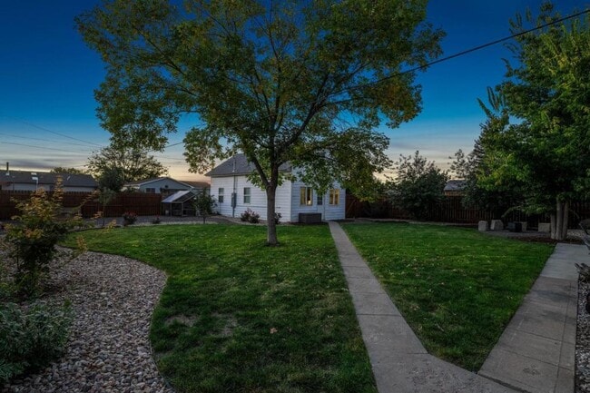 Photo - 315 Graefe Ave