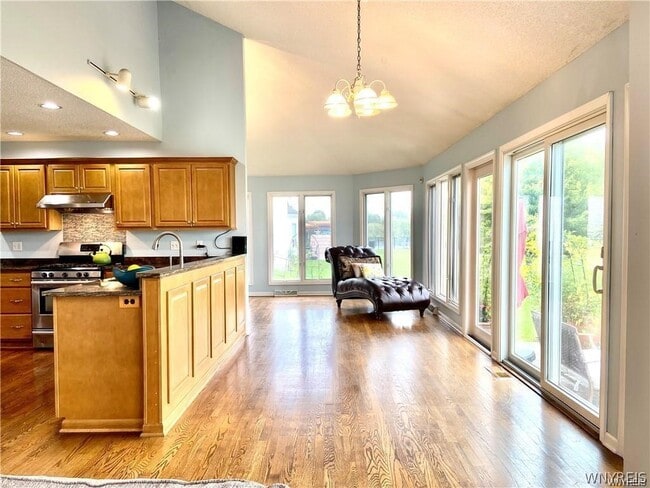Photo - 5458 Center Pine Ln