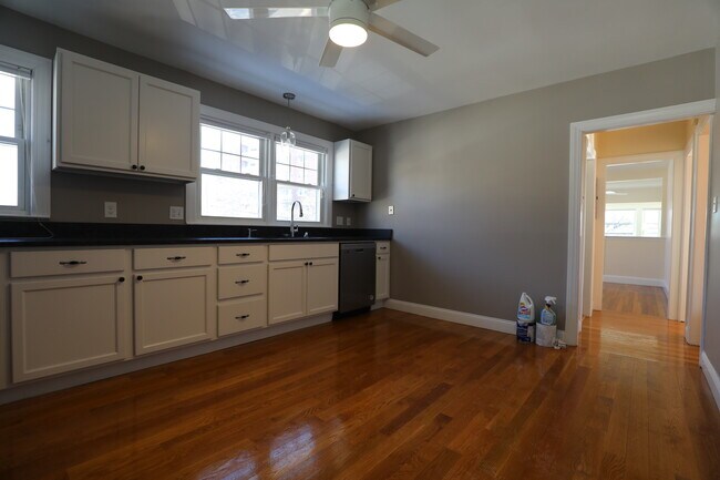 Photo - 38 Waverley Ave Unidad 1