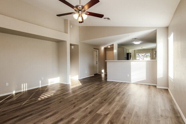 Photo - 1607 W Nancy Ln