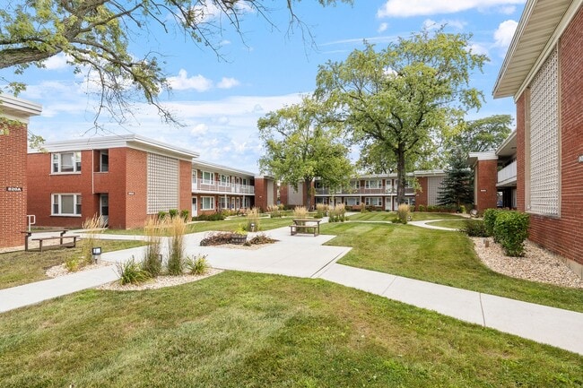 Photo - WHEATON COURT, LLC